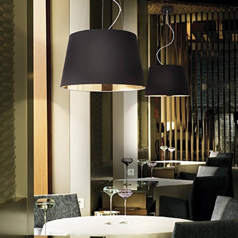 Piekaramā lampa NORDIK SP4 Black